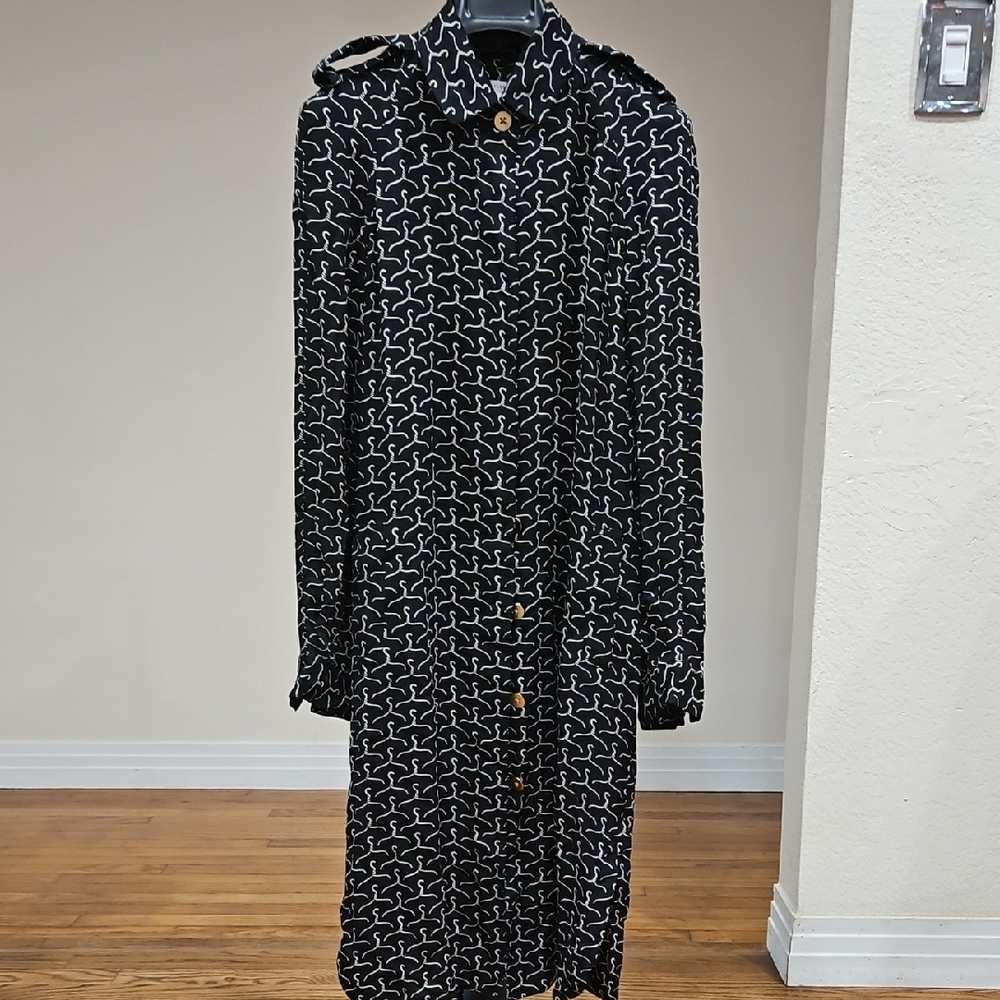Diane Von Furstenberg Silk Hanger Print Black and White Shirtdress - Sz 2